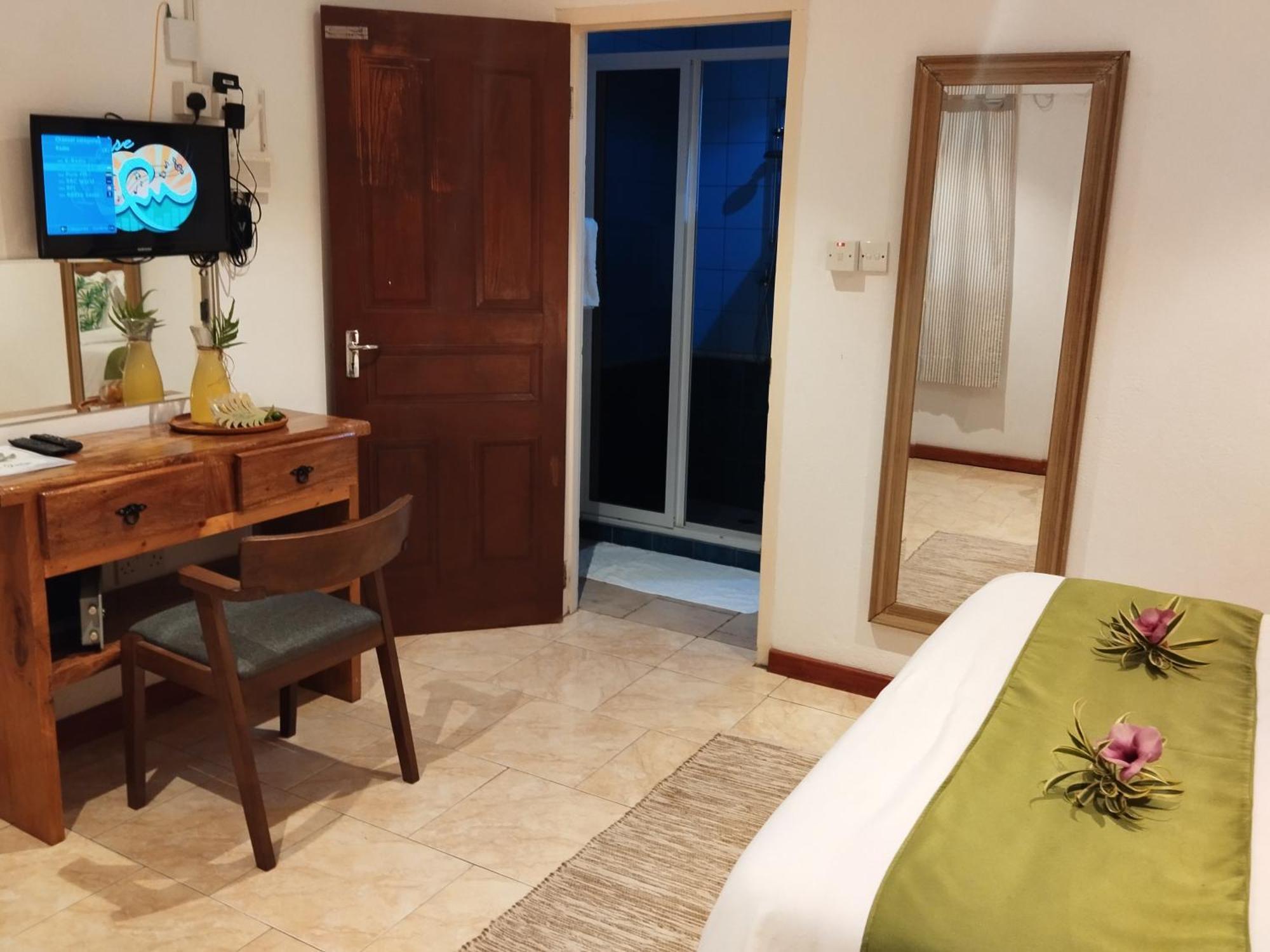 Fern Lodge Self Catering La Digue Exterior photo